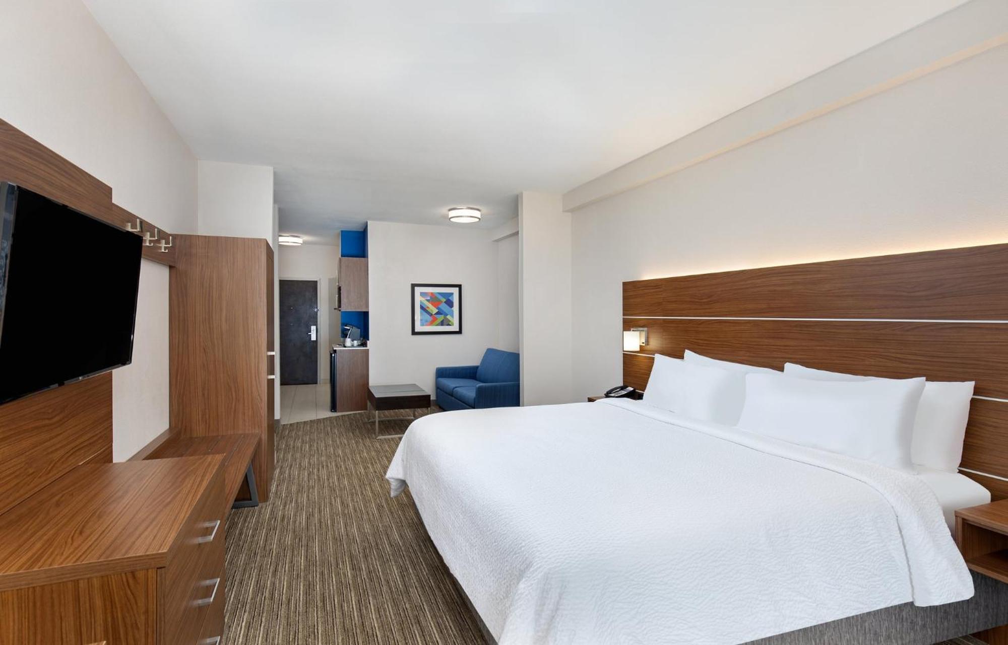 Holiday Inn Express Hotel & Suites Birmingham - Inverness 280 By Ihg Exterior foto