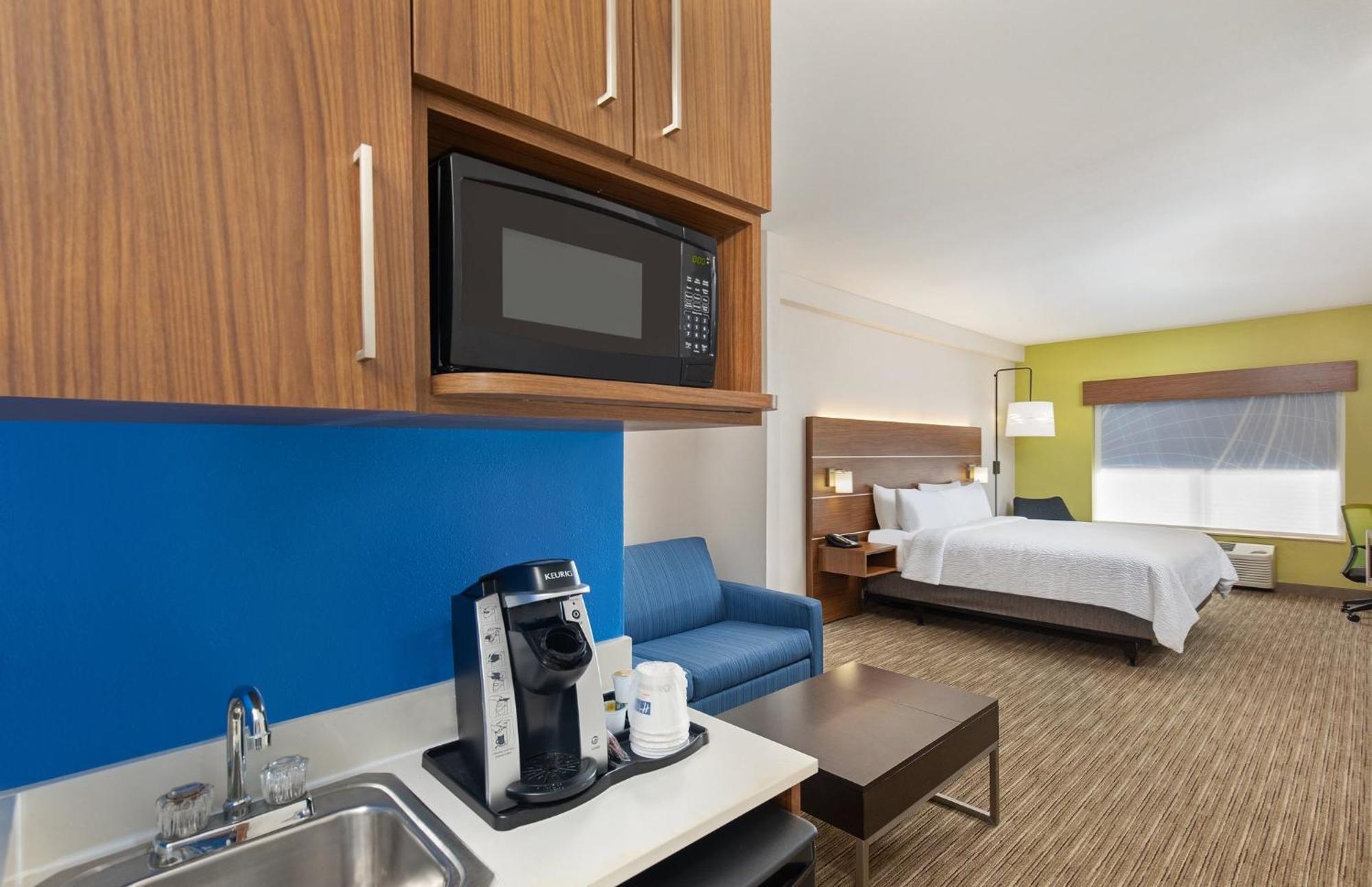Holiday Inn Express Hotel & Suites Birmingham - Inverness 280 By Ihg Exterior foto