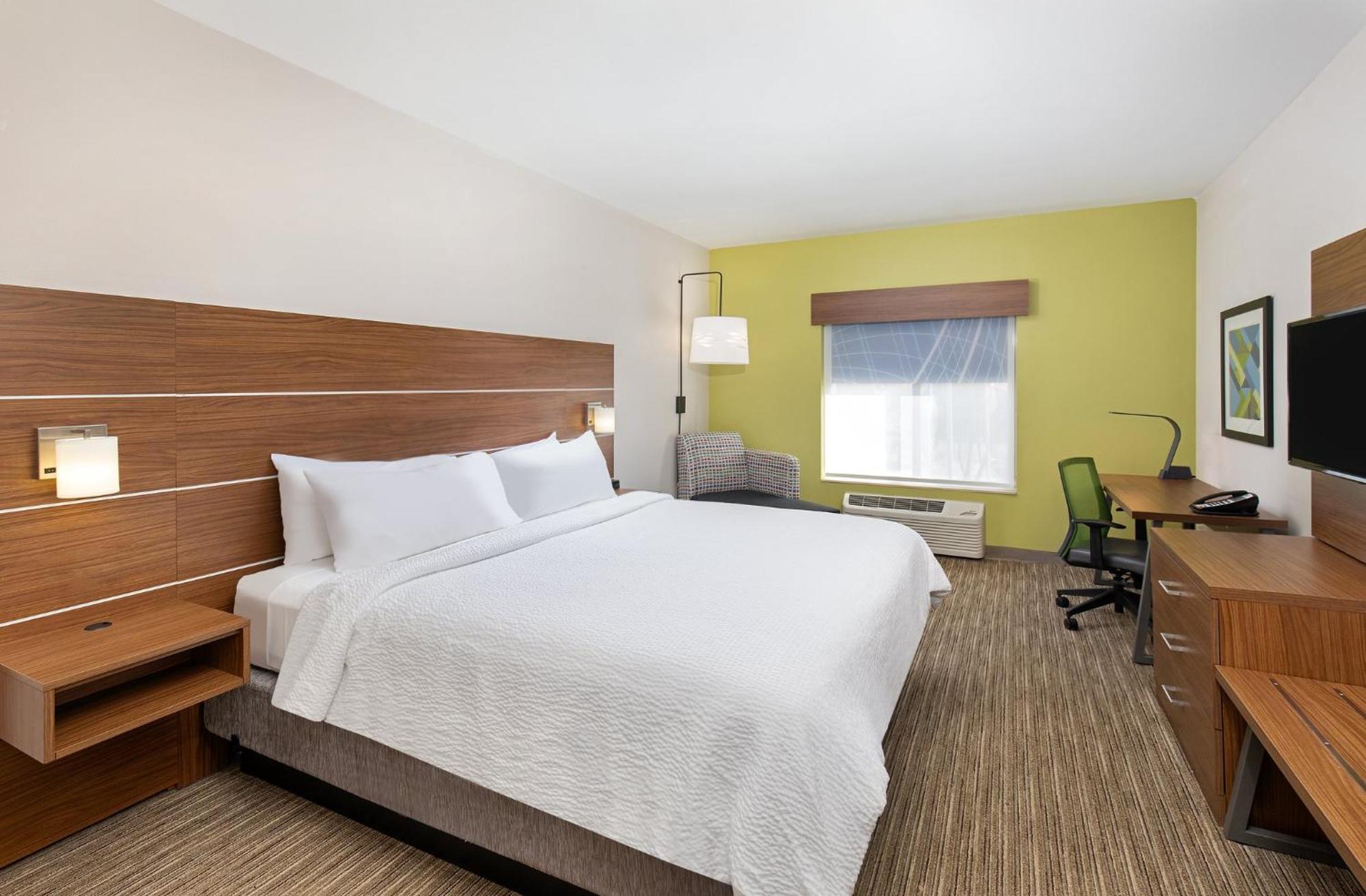 Holiday Inn Express Hotel & Suites Birmingham - Inverness 280 By Ihg Exterior foto