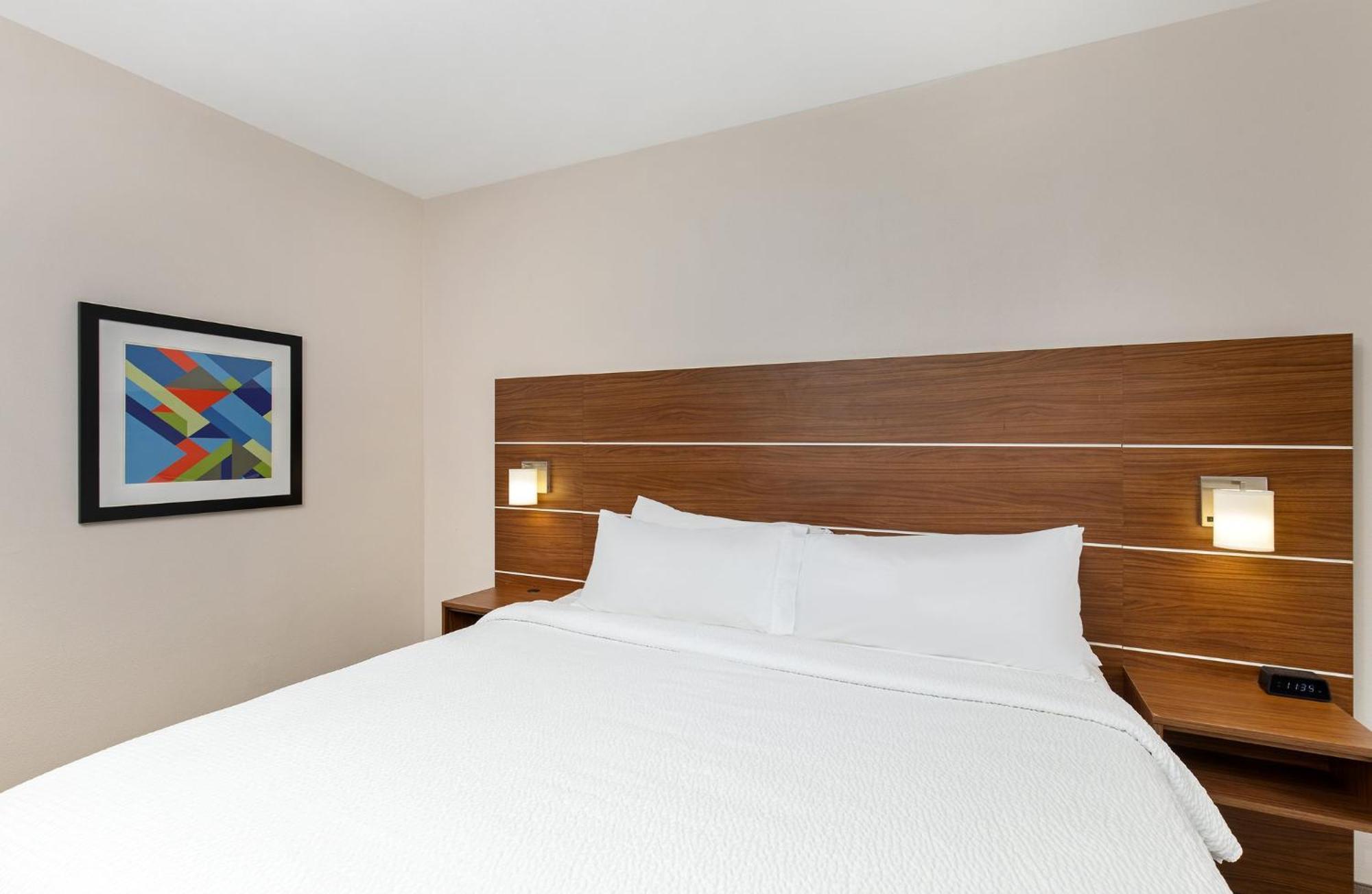 Holiday Inn Express Hotel & Suites Birmingham - Inverness 280 By Ihg Exterior foto