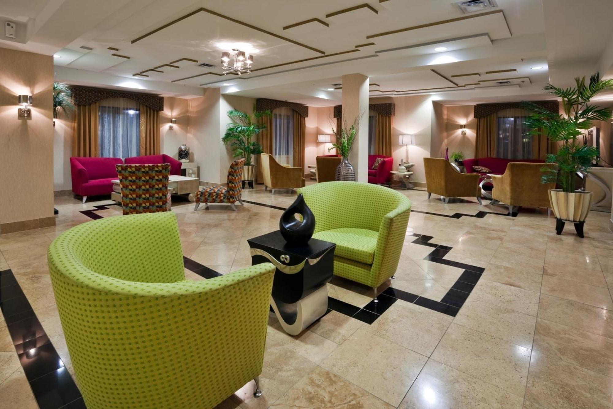 Holiday Inn Express Hotel & Suites Birmingham - Inverness 280 By Ihg Exterior foto